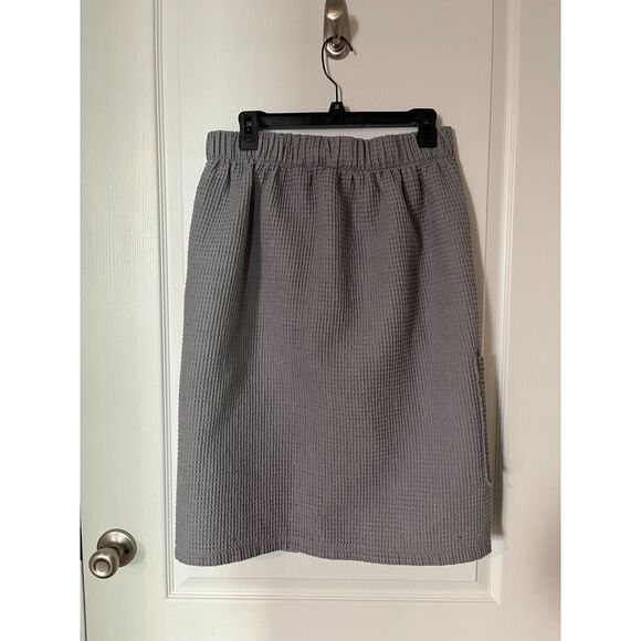 Gray Waffle Texture Wrap Towel with Velcro/Elastic Size S/M - Picture 2 of 5